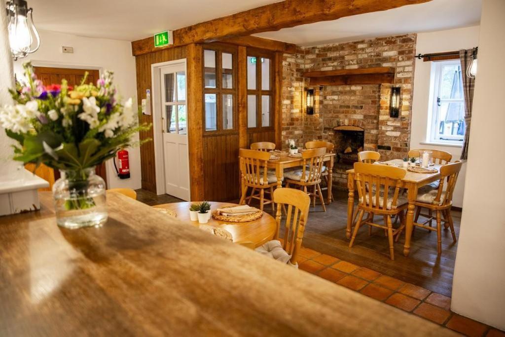 The White Hart Wilmington Hotel Honiton Luaran gambar