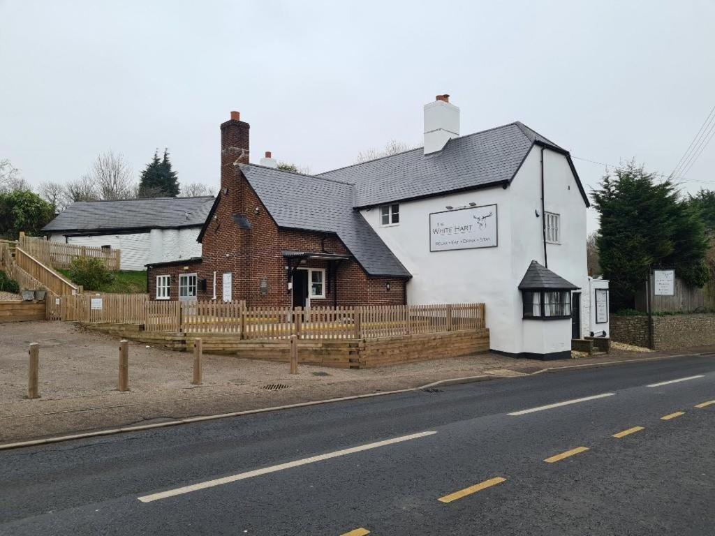 The White Hart Wilmington Hotel Honiton Luaran gambar